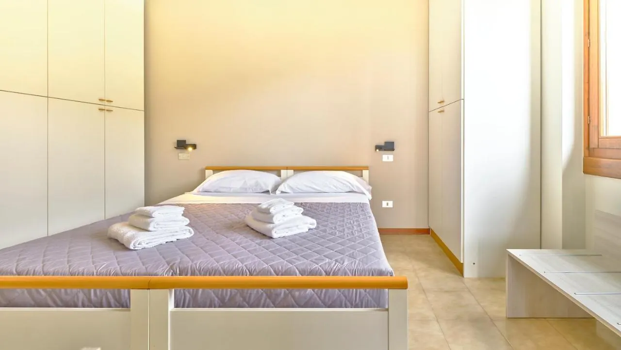Apartmentsgarda - Residenza Mantegna Гарда
