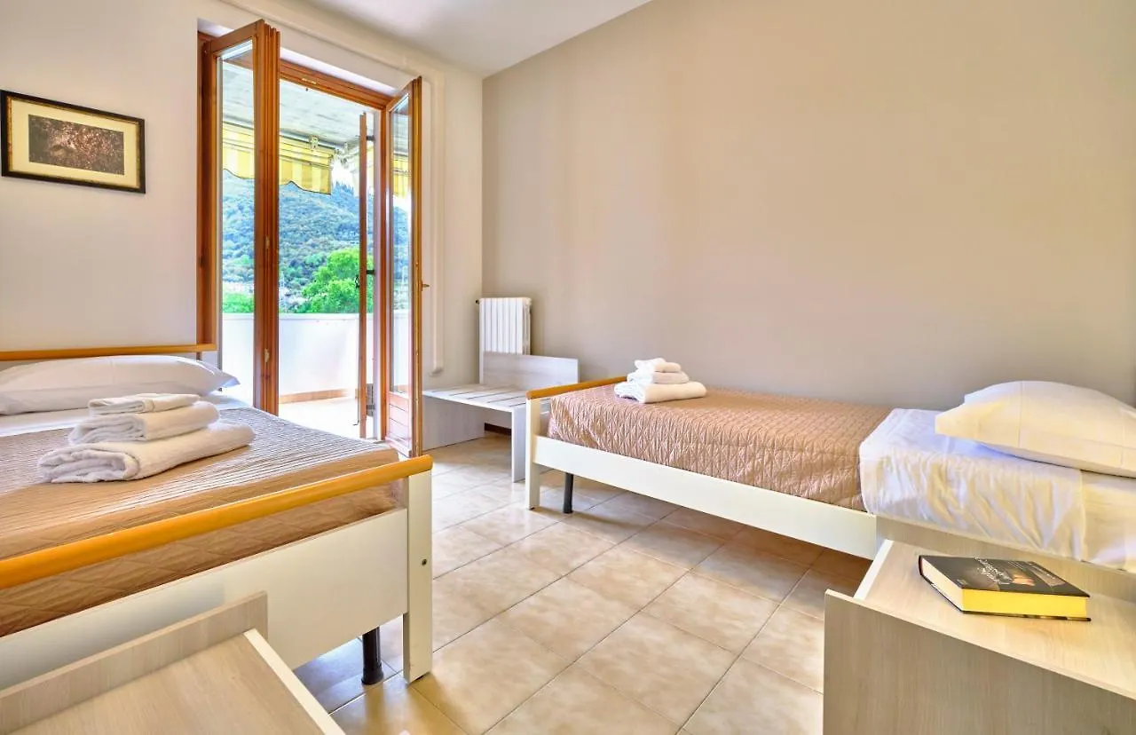 Apartmentsgarda - Residenza Mantegna 0*, Гарда Италия
