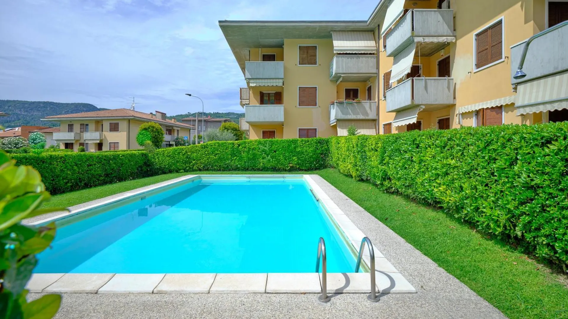 Апартаменты Apartmentsgarda - Residenza Mantegna Италия